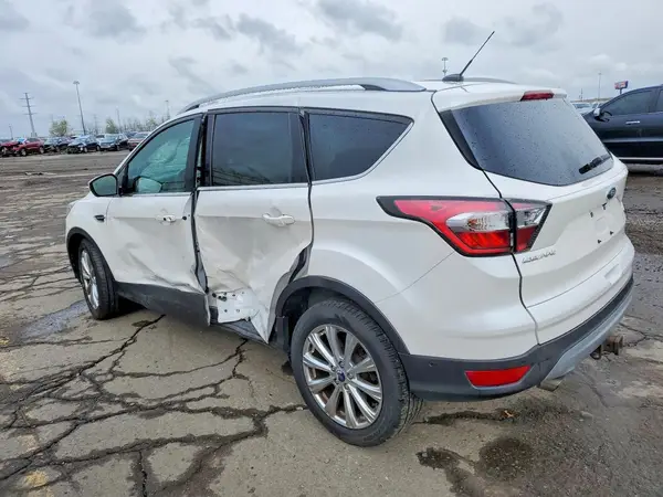 1FMCU0J98HUA63992 2017 FORD ESCAPE - Image 2