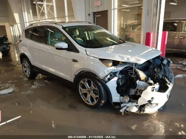 1FMCU0J98HUA64298 2017 FORD ESCAPE - Image 1