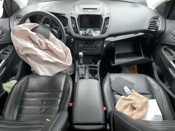 1FMCU0J98HUC34014 2017 FORD ESCAPE - Image 8
