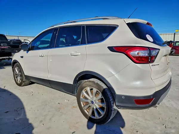 1FMCU0J98HUD10069 2017 FORD ESCAPE - Image 2