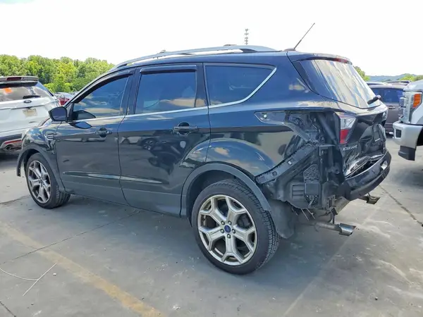 1FMCU0J98HUD37692 2017 FORD ESCAPE - Image 2