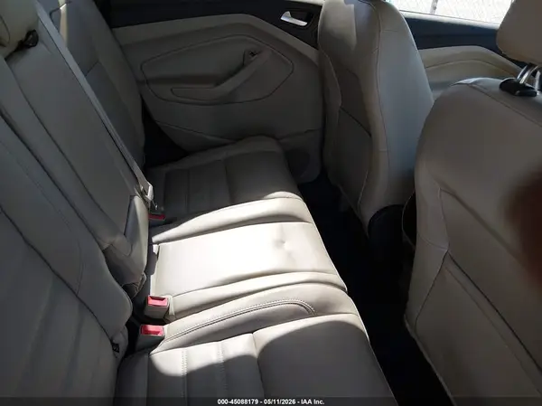 1FMCU0J98HUD38048 2017 FORD ESCAPE - Image 8