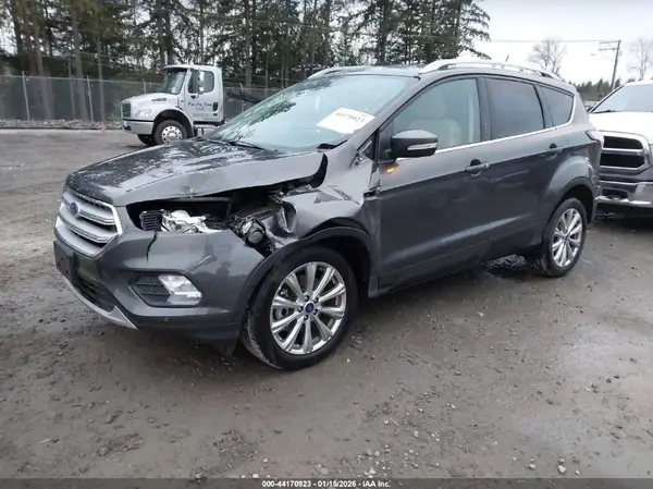 1FMCU0J98JUB16793 2018 FORD ESCAPE - Image 2