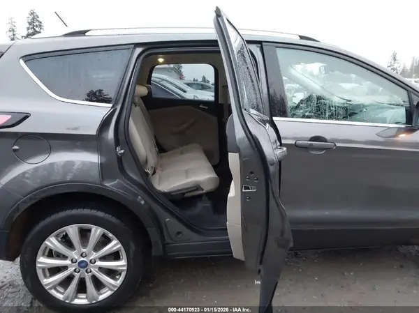 1FMCU0J98JUB16793 2018 FORD ESCAPE - Image 8
