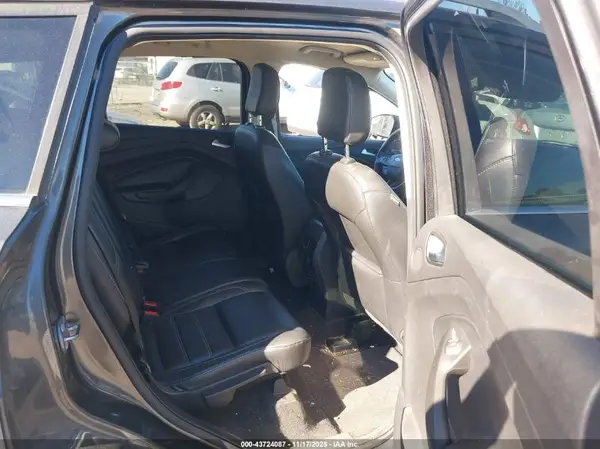 1FMCU0J98KUB49410 2019 FORD ESCAPE - Image 8