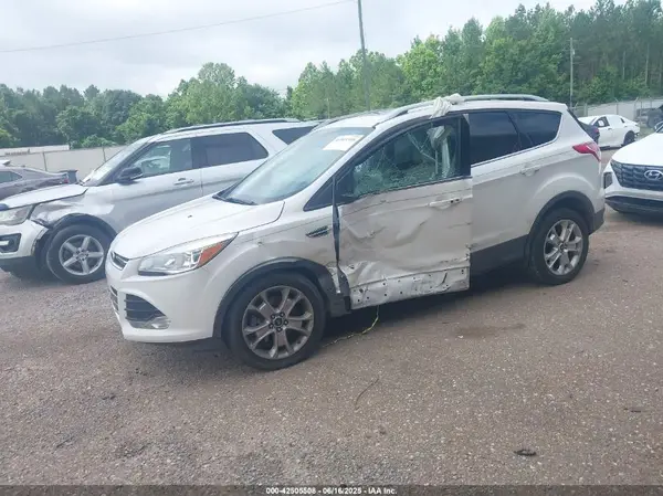 1FMCU0J99GUA03735 2016 FORD ESCAPE - Image 2