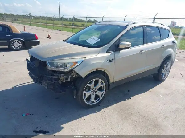 1FMCU0J99HUA03820 2017 FORD ESCAPE - Image 2