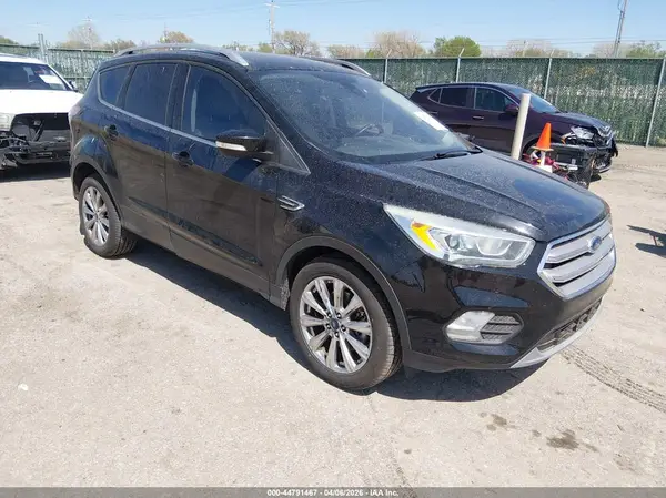 1FMCU0J99HUA04319 2017 FORD ESCAPE - Image 1