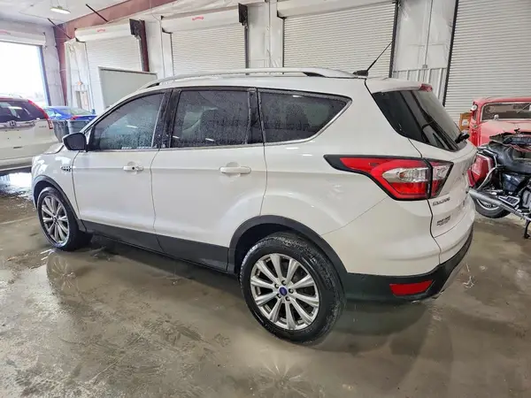 1FMCU0J99HUA49034 2017 FORD ESCAPE - Image 2