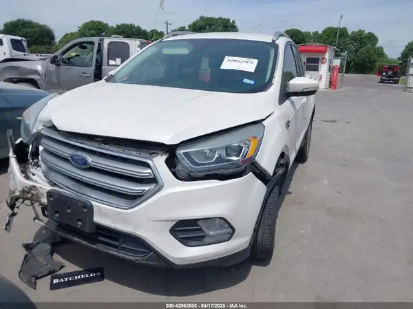 1FMCU0J99HUA60874 2017 FORD ESCAPE - Image 2