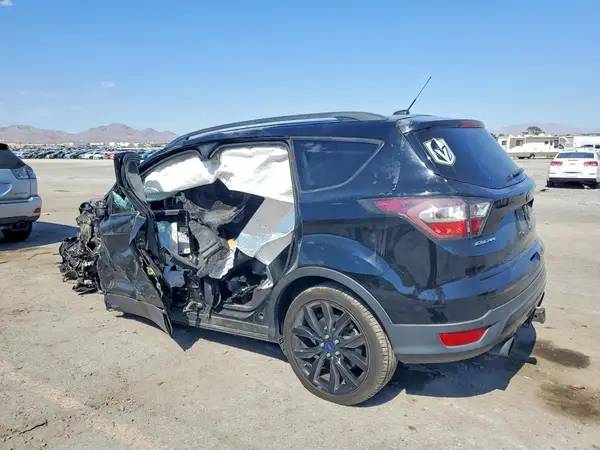 1FMCU0J99HUA61796 2017 FORD ESCAPE - Image 2