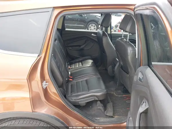 1FMCU0J99HUA73107 2017 FORD ESCAPE - Image 8
