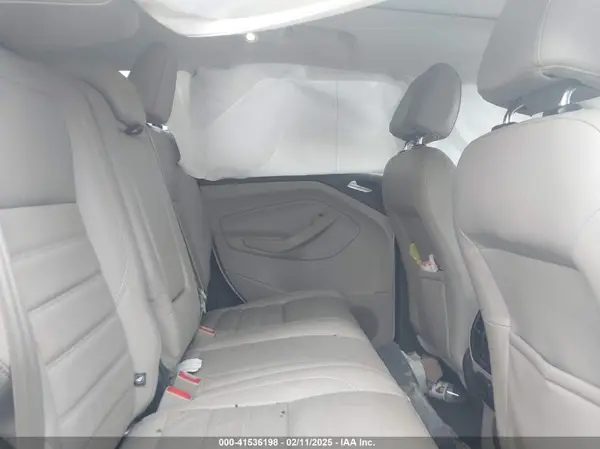 1FMCU0J99HUA99593 2017 FORD ESCAPE - Image 8