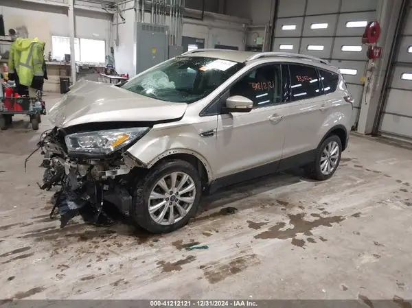 1FMCU0J99HUB01259 2017 FORD ESCAPE - Image 2