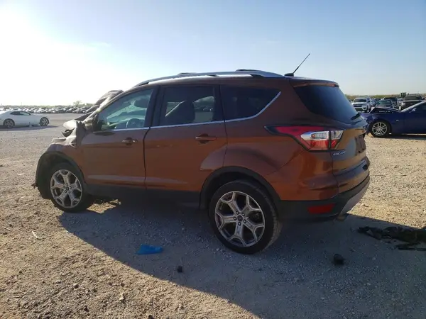1FMCU0J99HUB01875 2017 FORD ESCAPE - Image 2