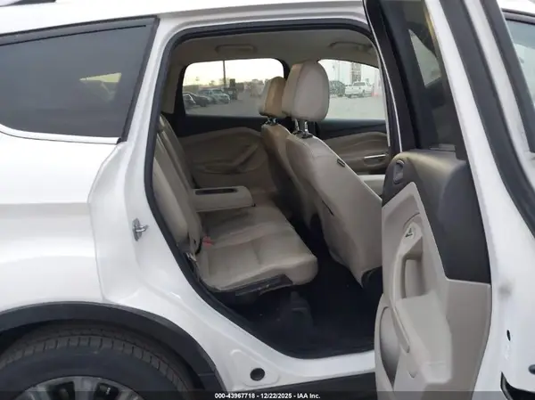 1FMCU0J99HUC24916 2017 FORD ESCAPE - Image 8