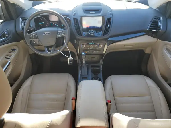 1FMCU0J99HUC92746 2017 FORD ESCAPE - Image 8