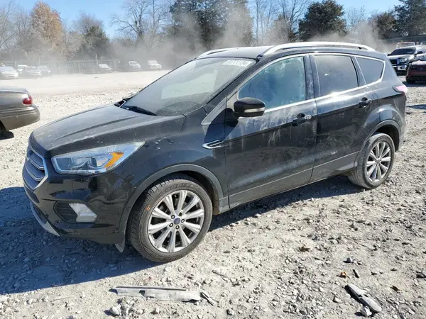 1FMCU0J99HUD65243 2017 FORD ESCAPE - Image 1