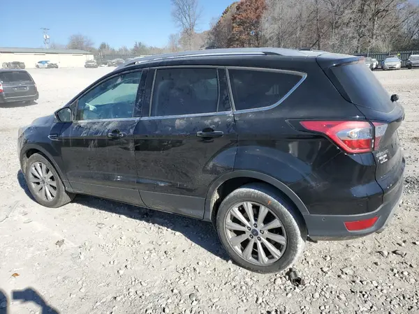 1FMCU0J99HUD65243 2017 FORD ESCAPE - Image 2