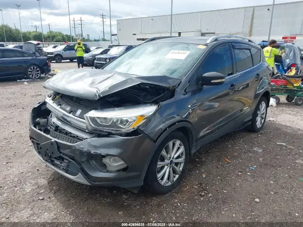 1FMCU0J99HUD84519 2017 FORD ESCAPE - Image 2