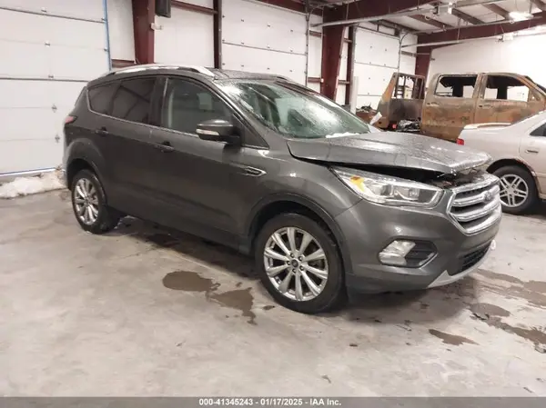1FMCU0J99HUE25862 2017 FORD ESCAPE - Image 1