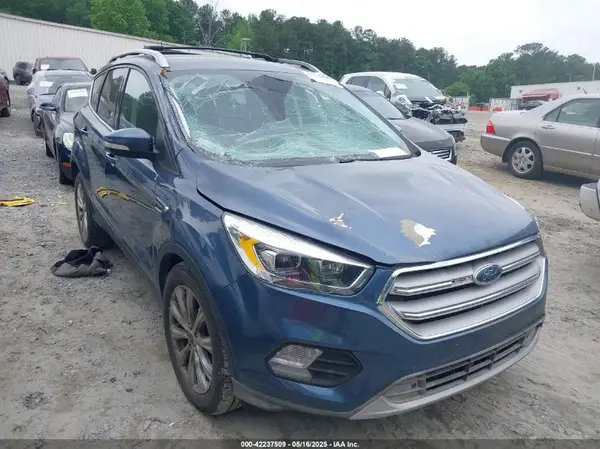 1FMCU0J99JUA12717 2018 FORD ESCAPE - Image 1