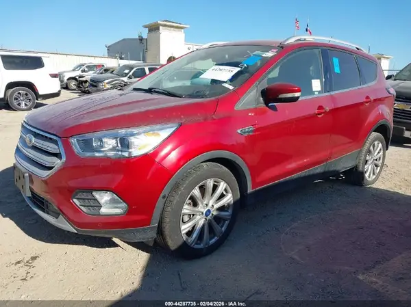 1FMCU0J99JUA63571 2018 FORD ESCAPE - Image 2