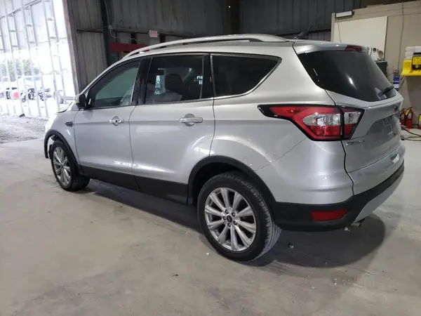 1FMCU0J99JUB48331 2018 FORD ESCAPE - Image 2