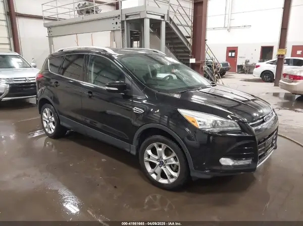 1FMCU0J9XGUA00651 2016 FORD ESCAPE - Image 1