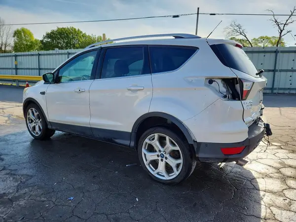 1FMCU0J9XHUA91390 2017 FORD ESCAPE - Image 2