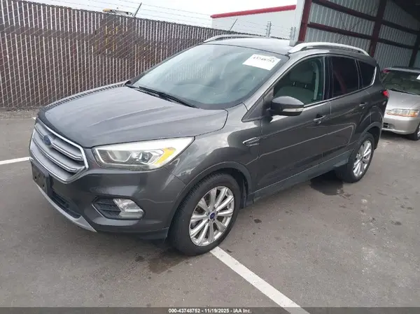 1FMCU0J9XHUC80850 2017 FORD ESCAPE - Image 2