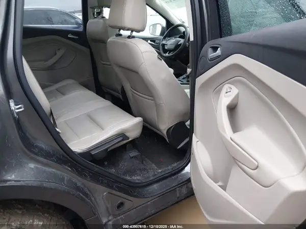 1FMCU0J9XHUE56800 2017 FORD ESCAPE - Image 8
