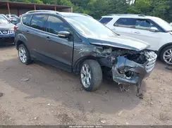 1FMCU0J9XKUB74504 2019 FORD ESCAPE