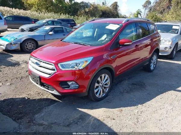 1FMCU0JD0HUA02432 2017 FORD ESCAPE - Image 2