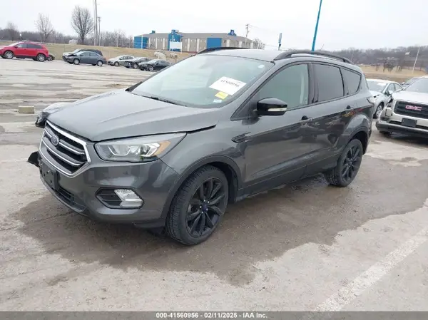 1FMCU0JD0HUA22020 2017 FORD ESCAPE - Image 2