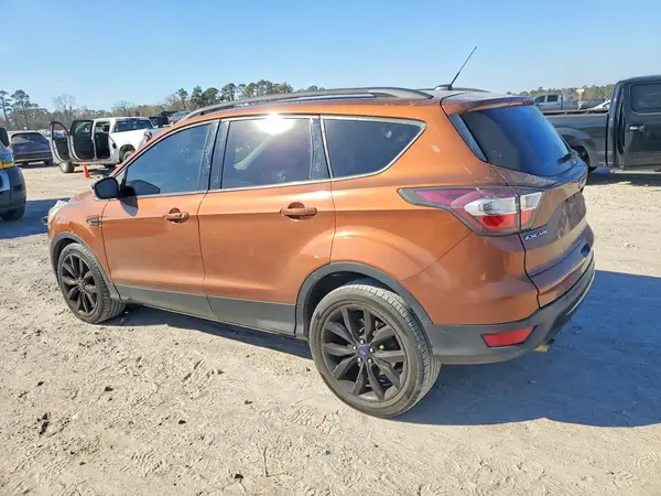 1FMCU0JD0HUB37779 2017 FORD ESCAPE - Image 2