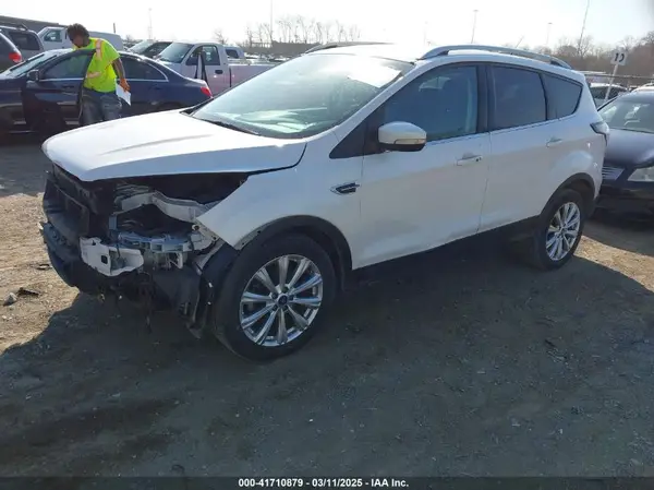 1FMCU0JD0HUC90100 2017 FORD ESCAPE - Image 2