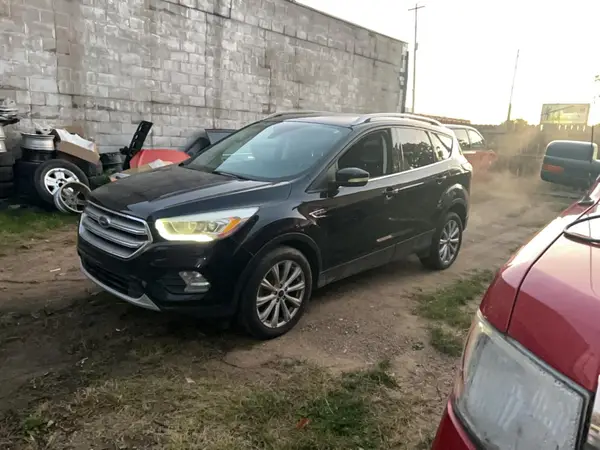 1FMCU0JD0HUE93018 2017 FORD ESCAPE - Image 2
