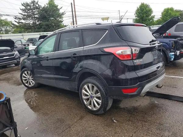 1FMCU0JD1HUA31826 2017 FORD ESCAPE - Image 2