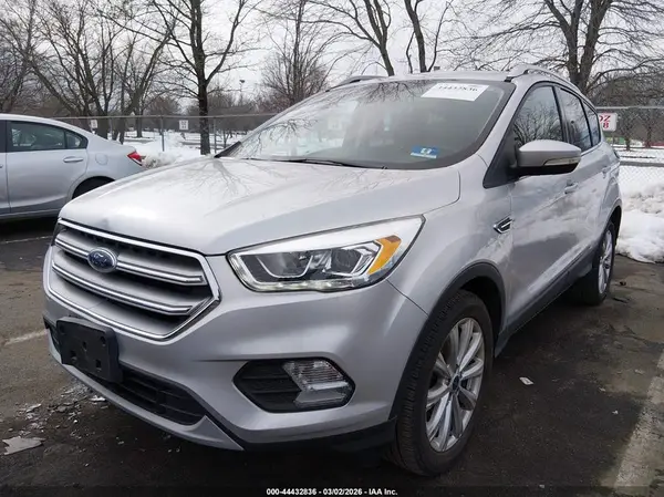 1FMCU0JD1HUC71748 2017 FORD ESCAPE - Image 2