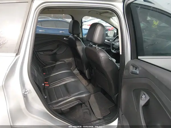 1FMCU0JD1HUC71748 2017 FORD ESCAPE - Image 8