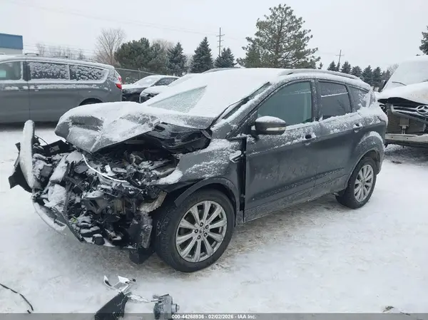 1FMCU0JD1HUD39031 2017 FORD ESCAPE - Image 2