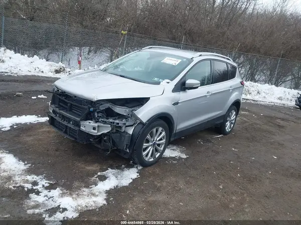 1FMCU0JD1HUD47856 2017 FORD ESCAPE - Image 2