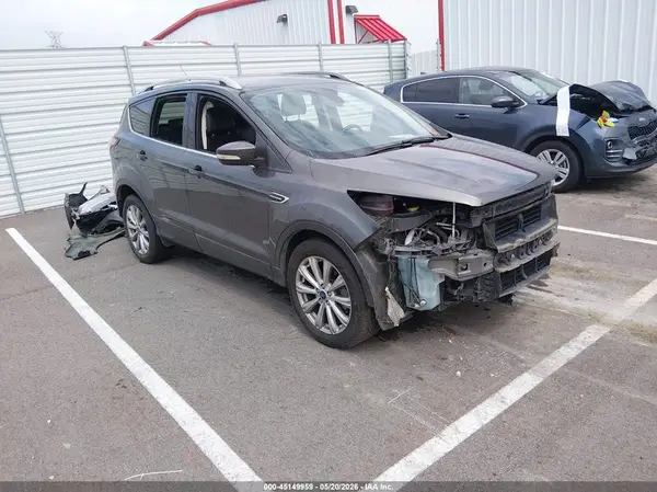 1FMCU0JD2HUB73781 2017 FORD ESCAPE - Image 1