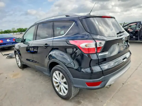 1FMCU0JD2HUD75939 2017 FORD ESCAPE - Image 2