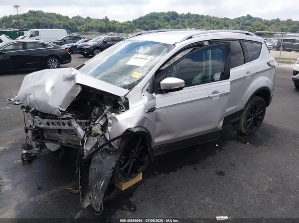 1FMCU0JD3HUA12470 2017 FORD ESCAPE - Image 2