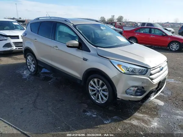 1FMCU0JD3HUB19602 2017 FORD ESCAPE - Image 1