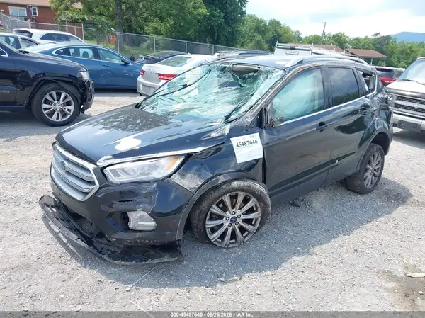 1FMCU0JD3HUB74017 2017 FORD ESCAPE - Image 2