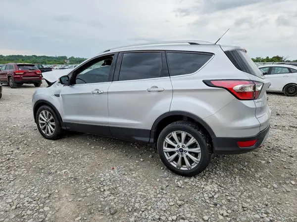 1FMCU0JD3HUC01071 2017 FORD ESCAPE - Image 2