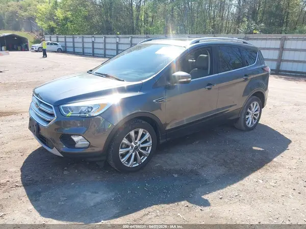 1FMCU0JD3HUC37696 2017 FORD ESCAPE - Image 2